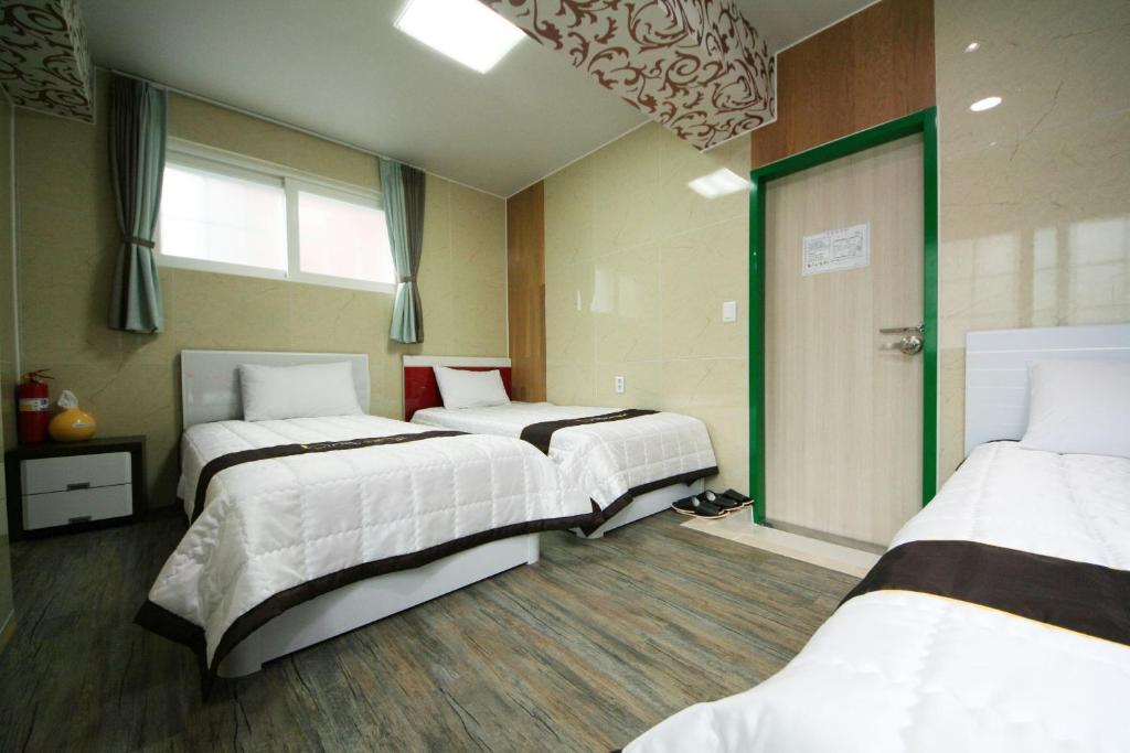 Guesthouse Myeongdong 2 Seul Quarto foto